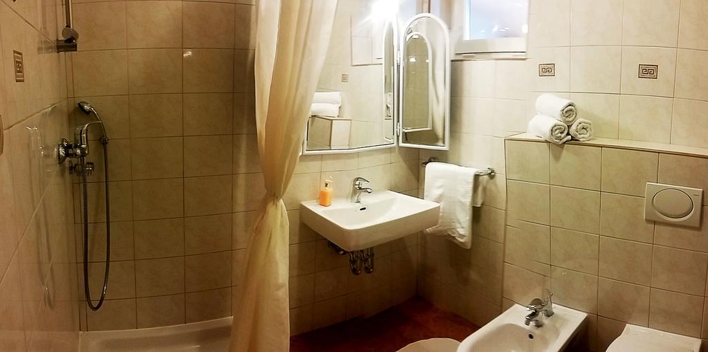 Apartmani Totic ツリクヴェニツァ エクステリア 写真